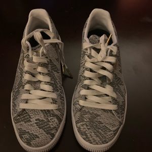 Snakeskin print sneakers
